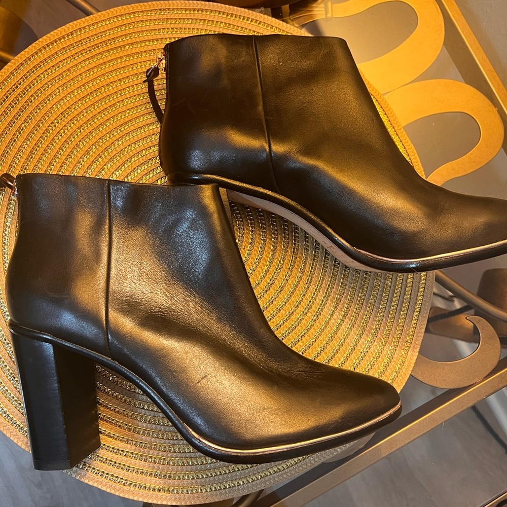 Beautiful new black leather booties